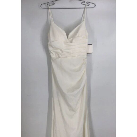 NWT David's Bridal DB Studio Women's White Maxi Dress - Size 4 Wedding, Prom - Picture 2 of 11